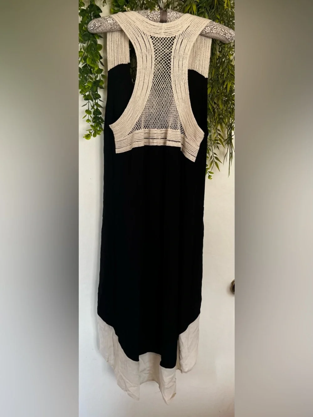 Dex Black Dress with Cream Crochet Accent - Picture 4 of 8